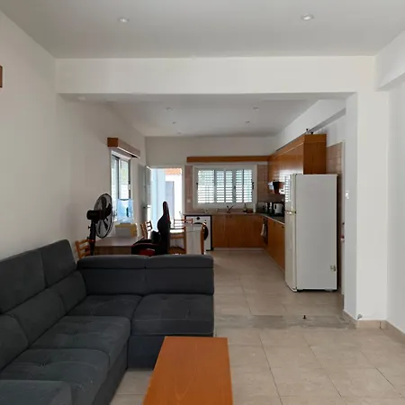 House Kiti, Seaside Kiti