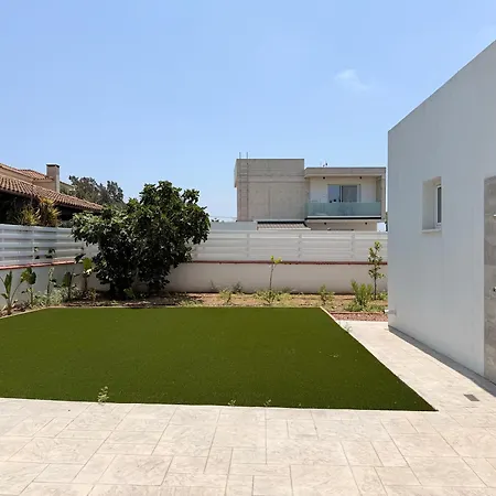 House Kiti, Seaside Holiday home *